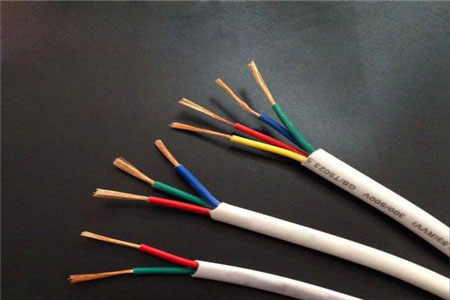 你知道電源線顏色代表什么嗎？